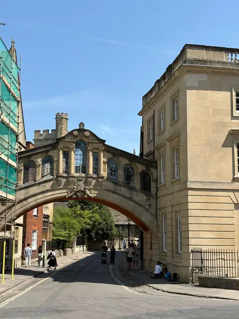 Oxford'da İç Çekişler Köprüsü