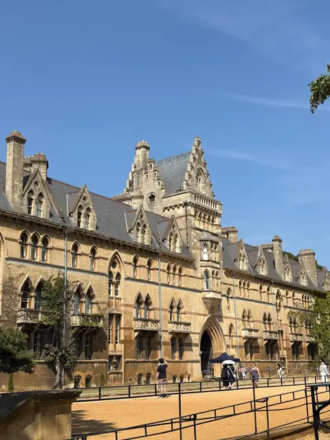 Oxford'da tarihi kolej binaları